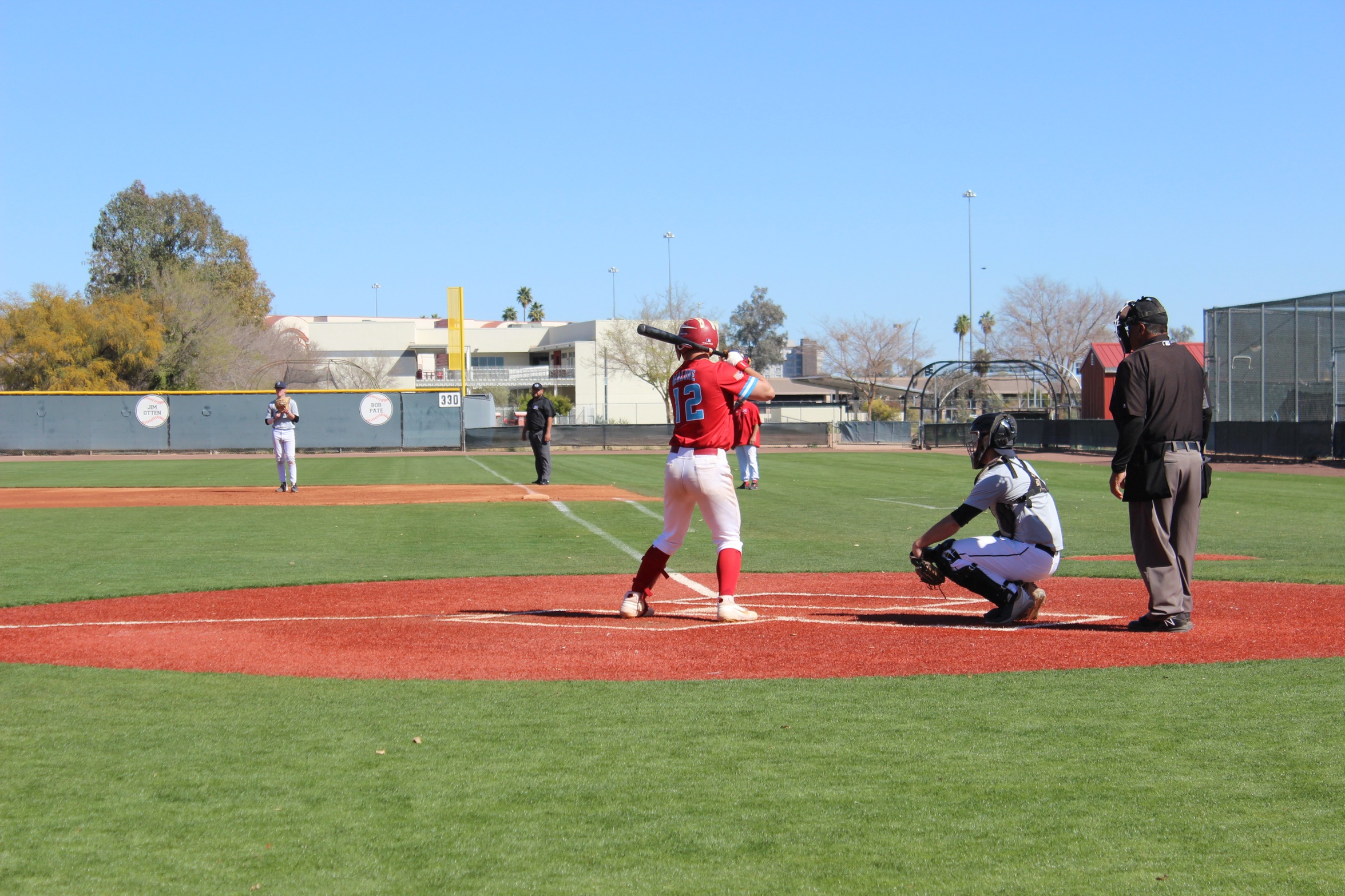(RV) Thunderbird Bats Remain Quiet In Tucson