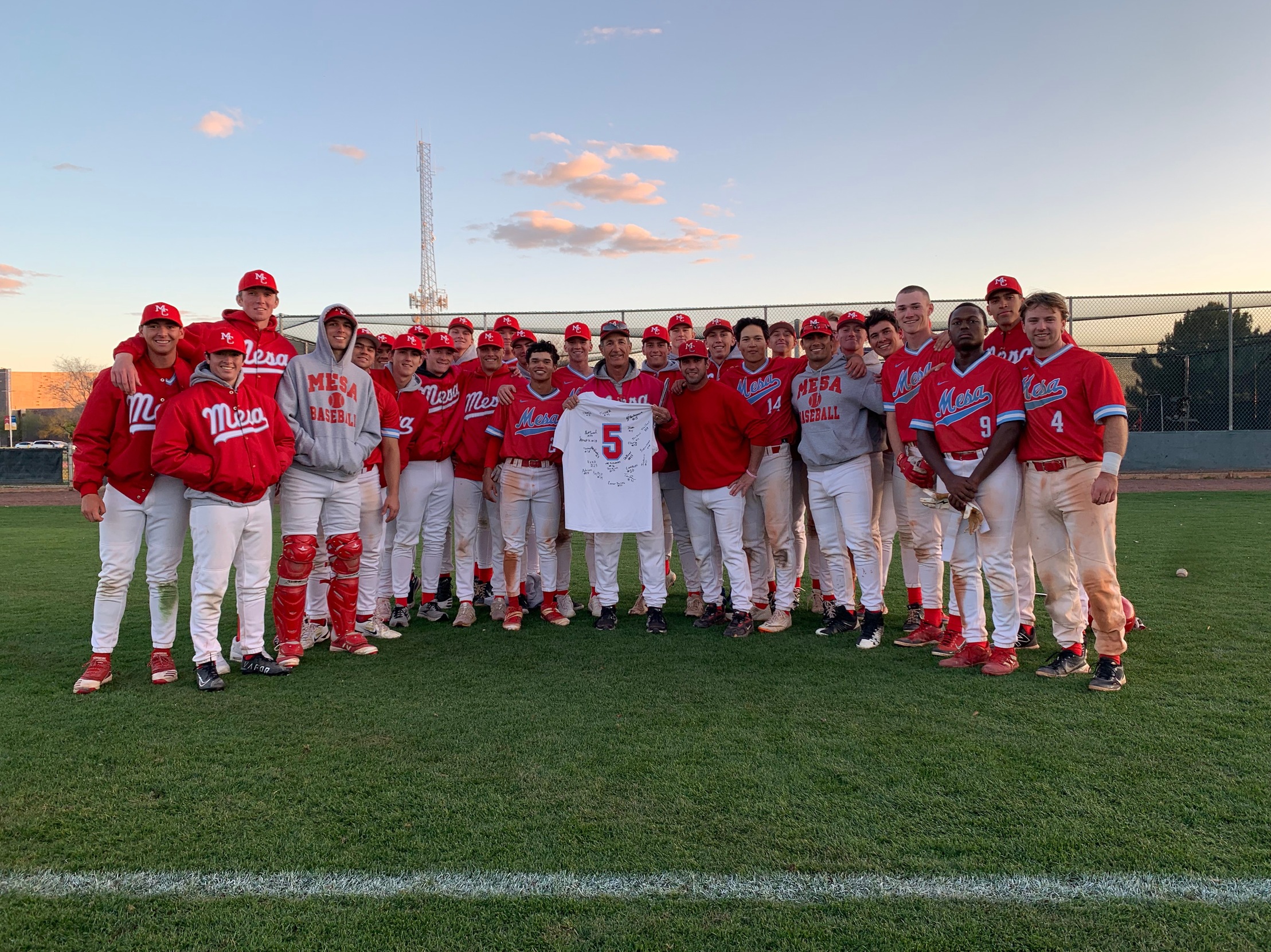 MCC baseball coach Tony Cirell wins 1,000th career game at Mesa.