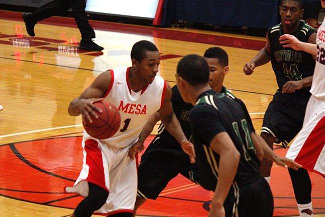 Khari Holloway's six free throws in the final minute helped seal Mesa's win (Photo by Jacob Dewald)