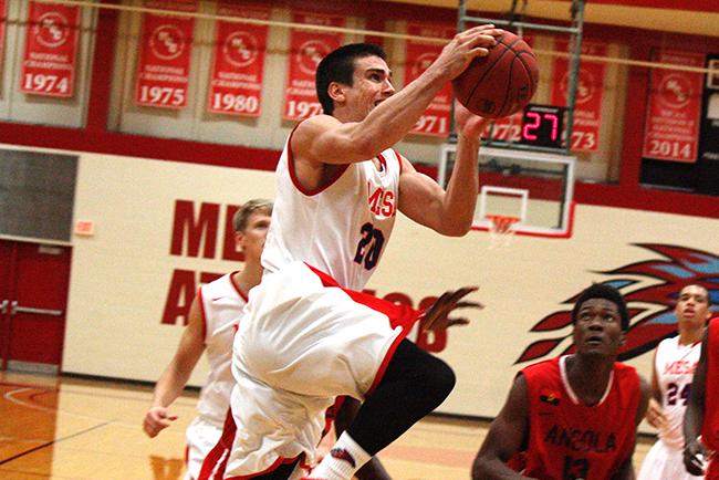 Jordan Pratt hit four threes and led Mesa with 18 points (Photo by Jacob Dewald)