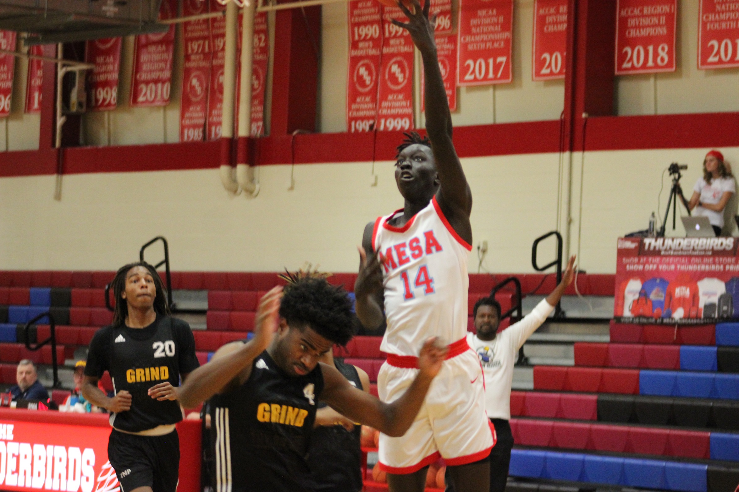 Men's basketball looks to continue their winning ways against Skyline Prep.