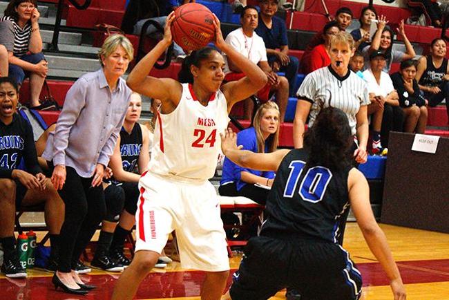 Aukward's threes lift Mesa women over South Plains,