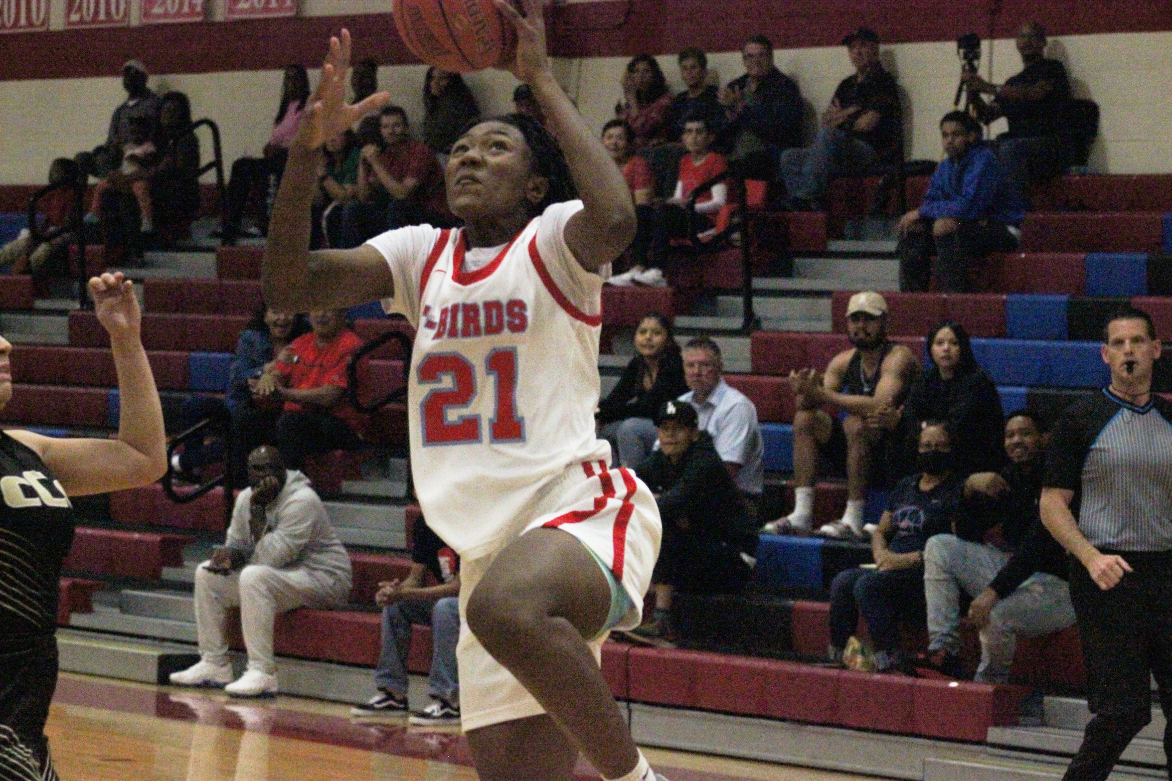 Women's basketball falls to No. 2 Morton College, 78-72