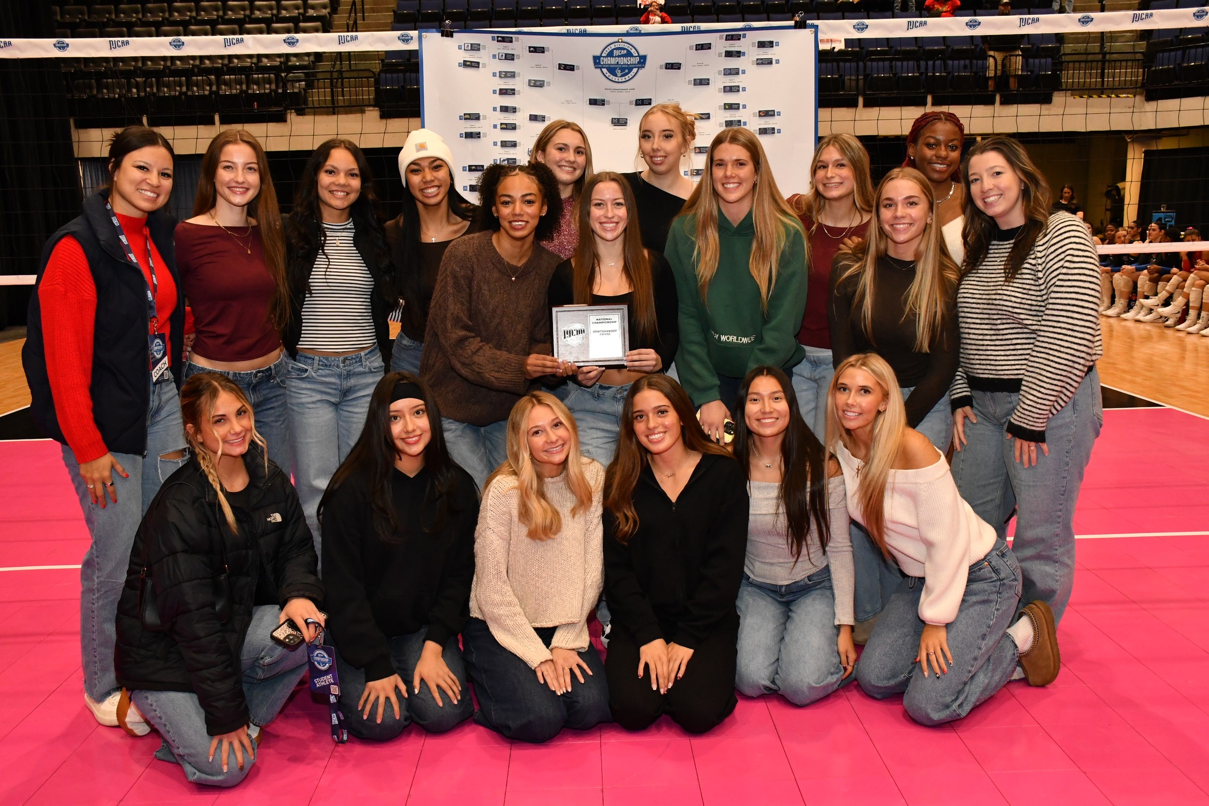 MESA VOLLEYBALL RECEIVES 2025 NJCAA DII NATIONAL CHAMPIONSHIPS SPORTSMANSHIP AWARD